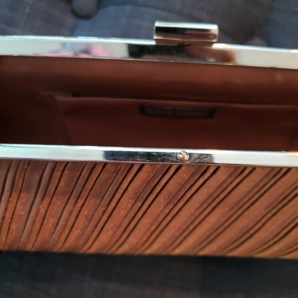 BROWN PLEATED SATIN CLUTCH - Picture 2 of 6